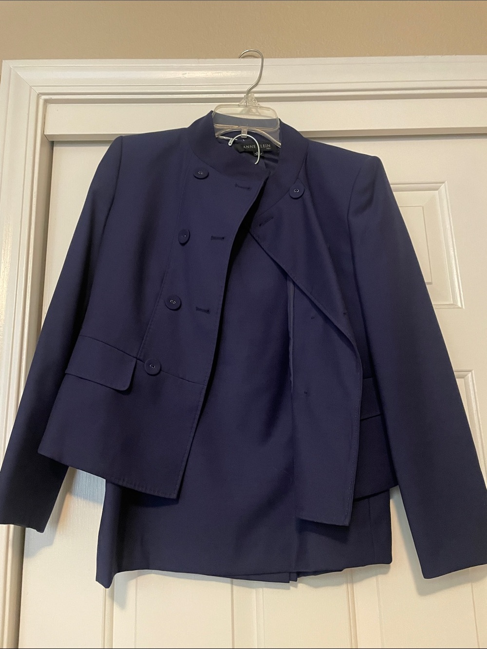 Anne Klein Dark Navy Double-Breasted Cropped Suit Jacket